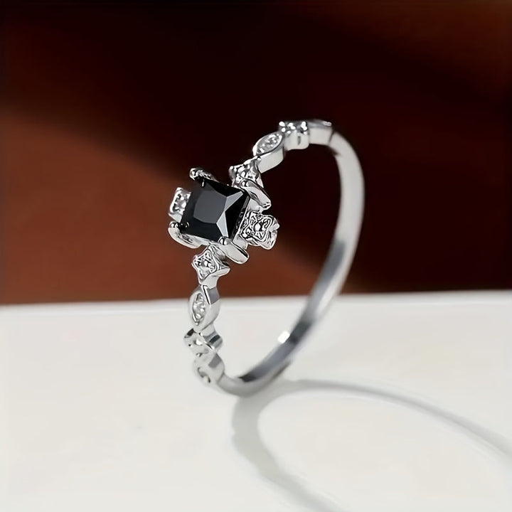 Vintage Black Square Cubic Inlay Ring
