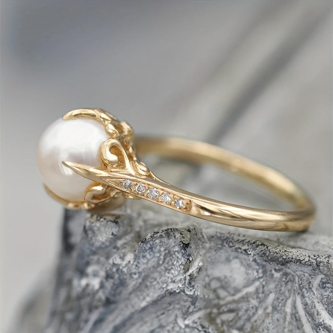 Twisted Fresh Water Pearl Accent Ring