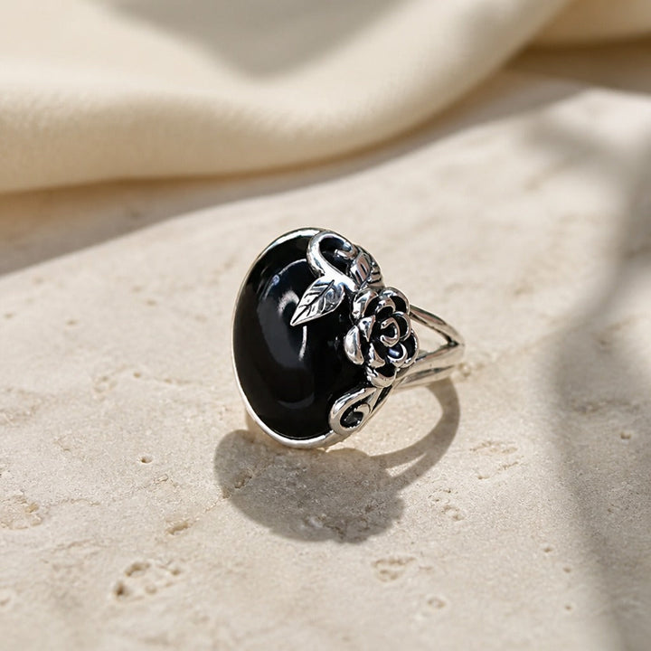 Noir Rose Quartz Ring