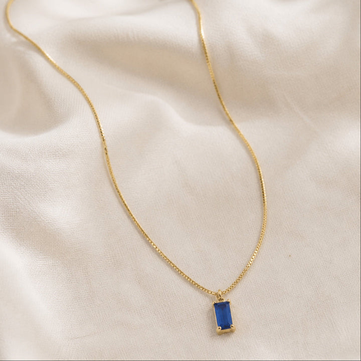 Minimalist Sapphire Pendant Necklace