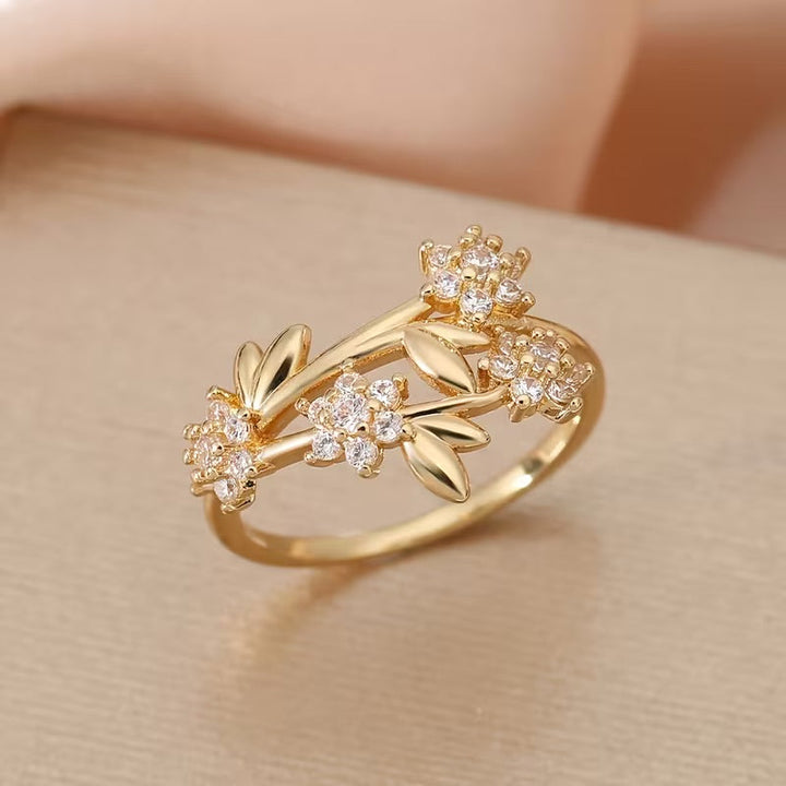 Timeless Floral Zirconia Ring