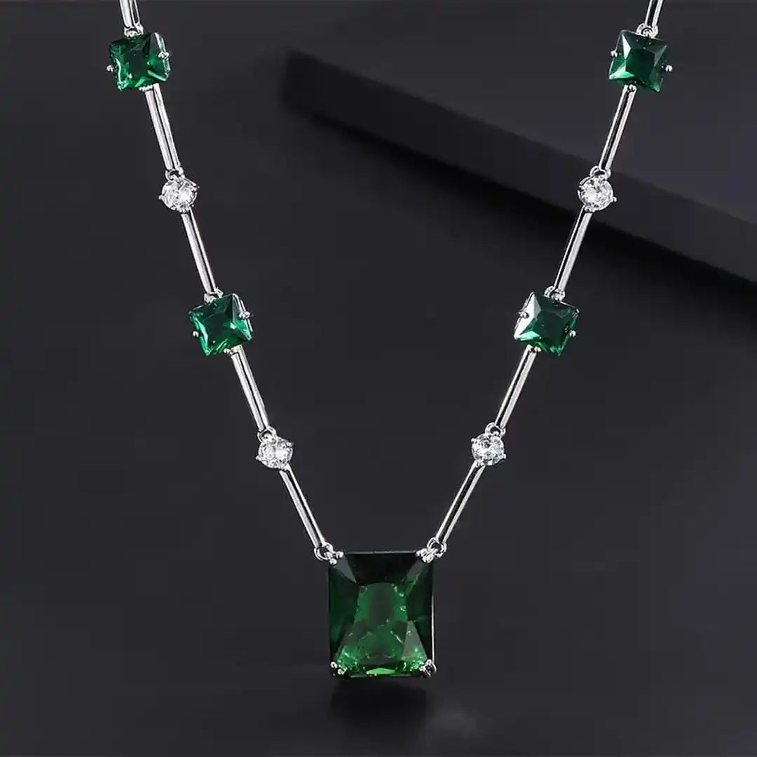 Emerald Rectangular Jewelry Set