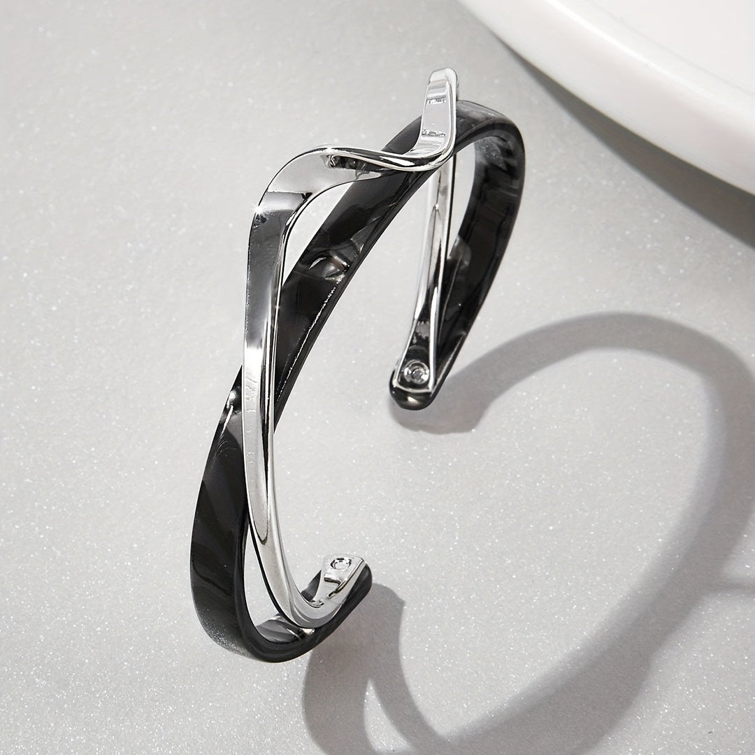 Minimalist Wave Shape Cuff Bracelet