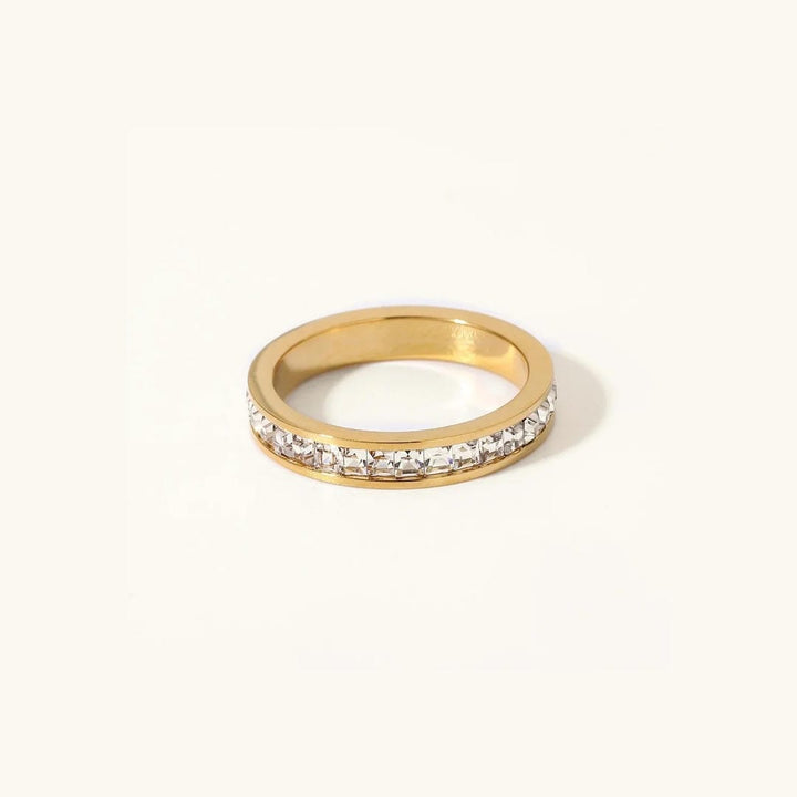 Dazzling Amelia Gold Ring