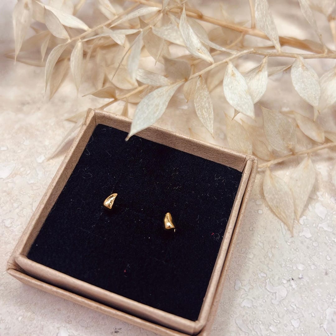 Minimal Pebble Stud Earrings