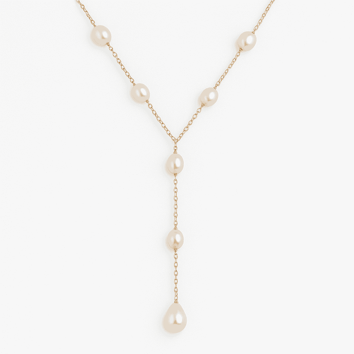 Vintage Inspired Pearl Pendant Necklace
