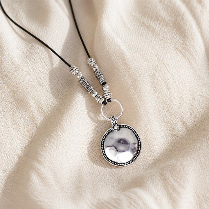 Minimalist Round Disc Pendant Necklace