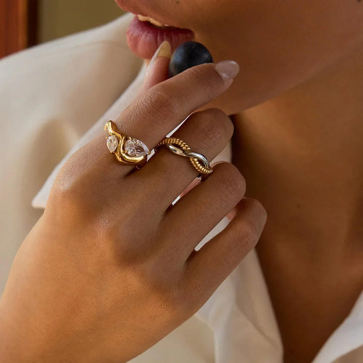 Elegant Crystal Teardrop Gold Ring