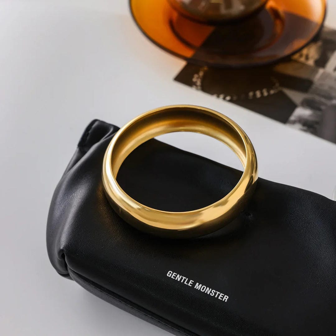 Timeless Smooth Gold Bangle