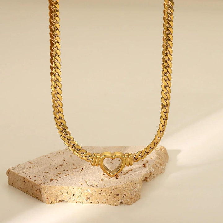 Elegant Hollow Heart Gold Choker