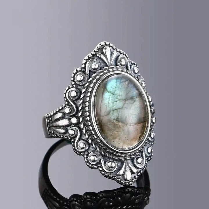 Vintage Silver Ornate Oval Ring