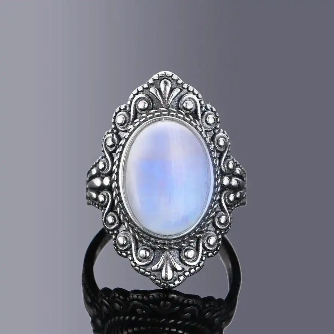 Vintage Silver Ornate Oval Ring