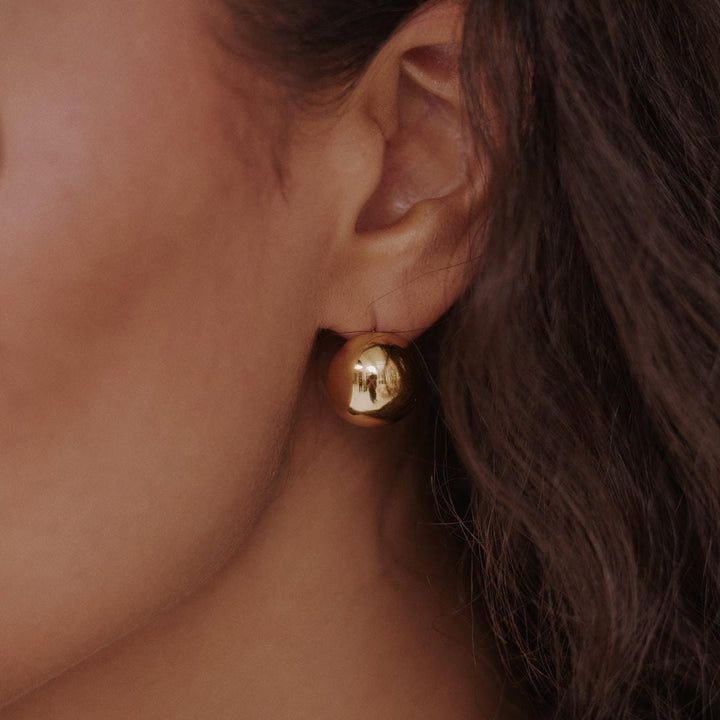 Mini Bulb Earring