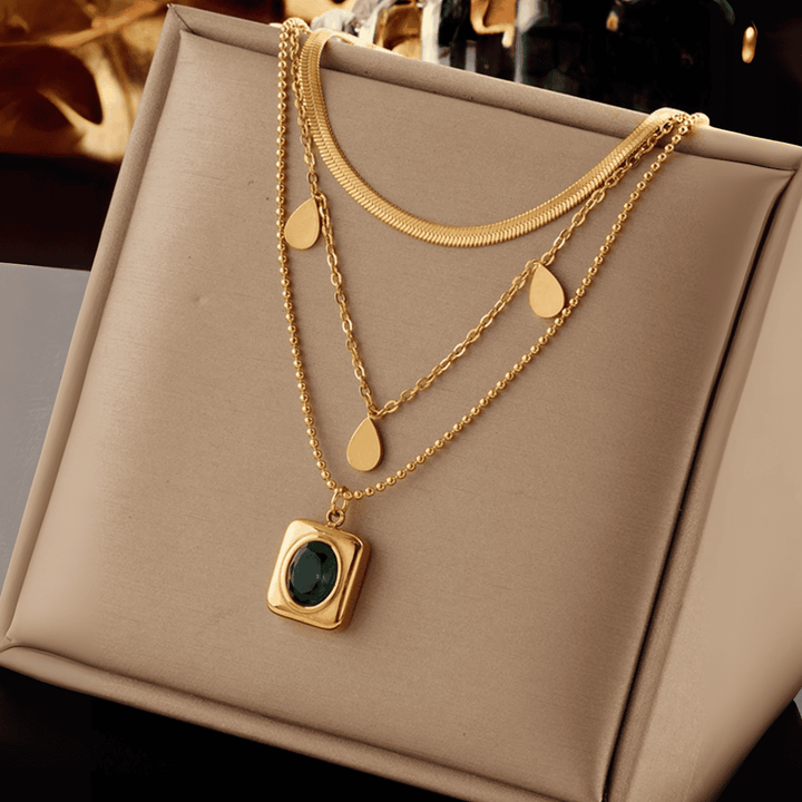 Elegant Emerald Layered Necklace
