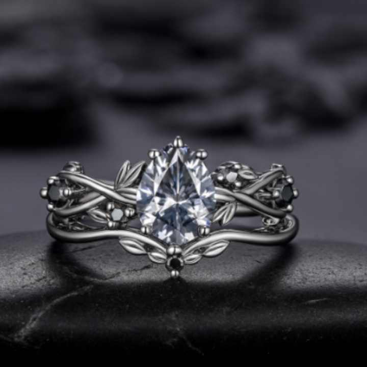 Grace Pear Cut Vine Ring