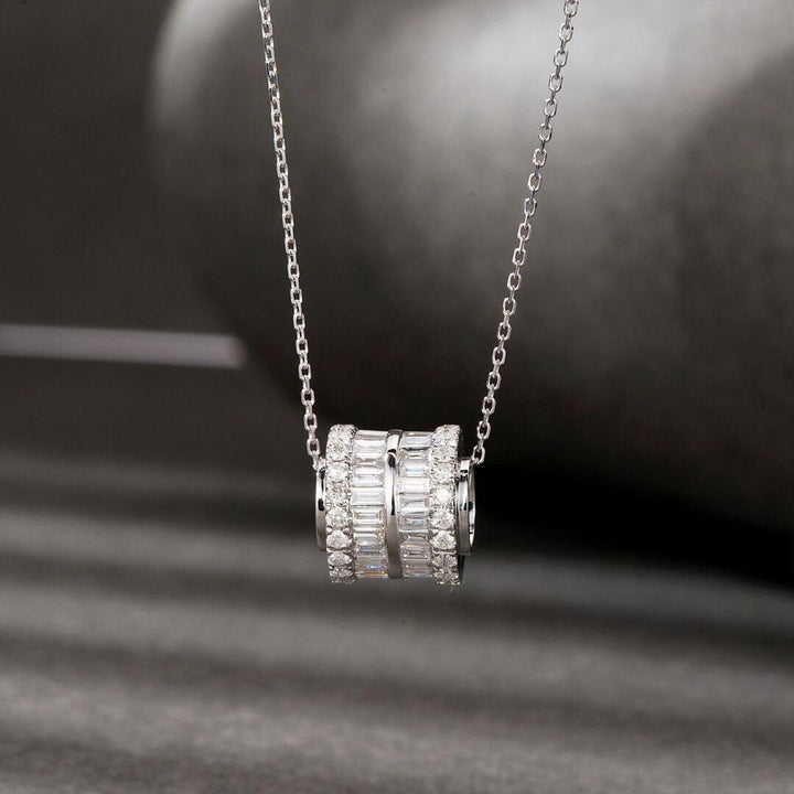 Elegant Geometric Pendant Necklace