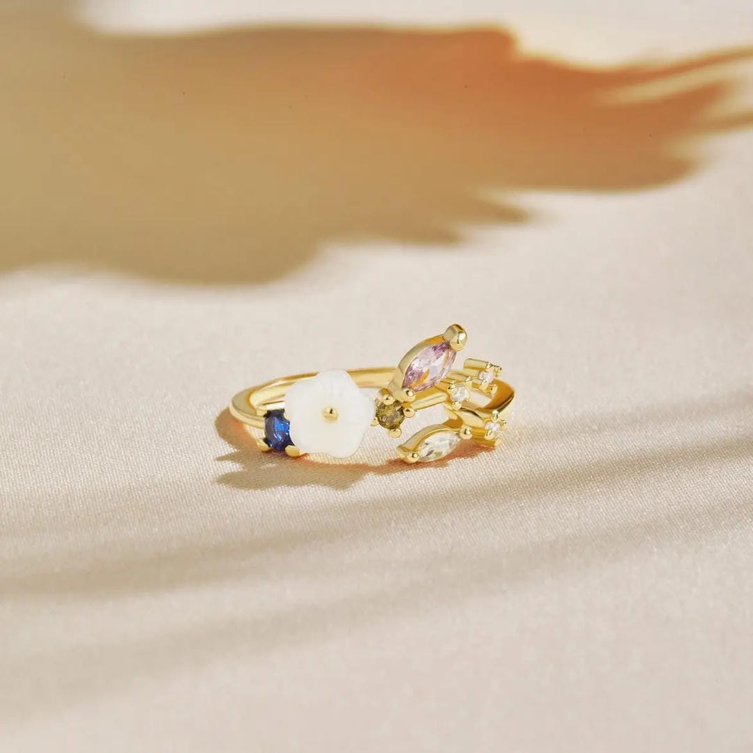 Joyous Bloom Adjustable Gold Ring