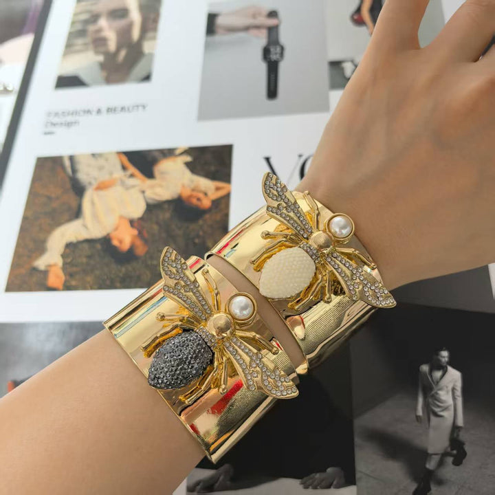 Empress Bee Golden Cuff
