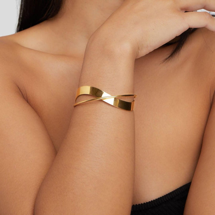 Celestial Unique Gold Bangle