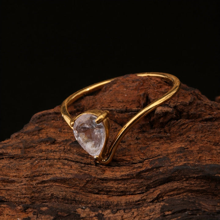 V-Shaped Water Drop Inlaid Ring
