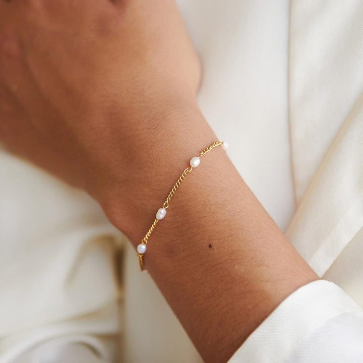 Golden Harmony Pearl Bracelet