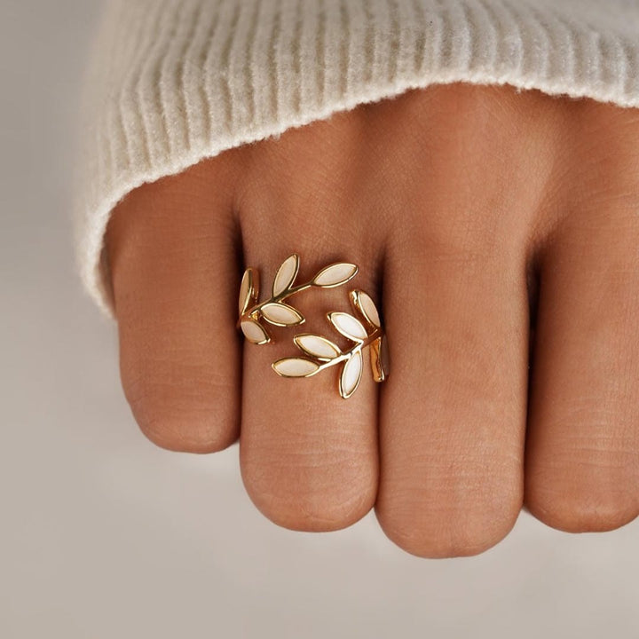Serene Gold Adjustable Ring