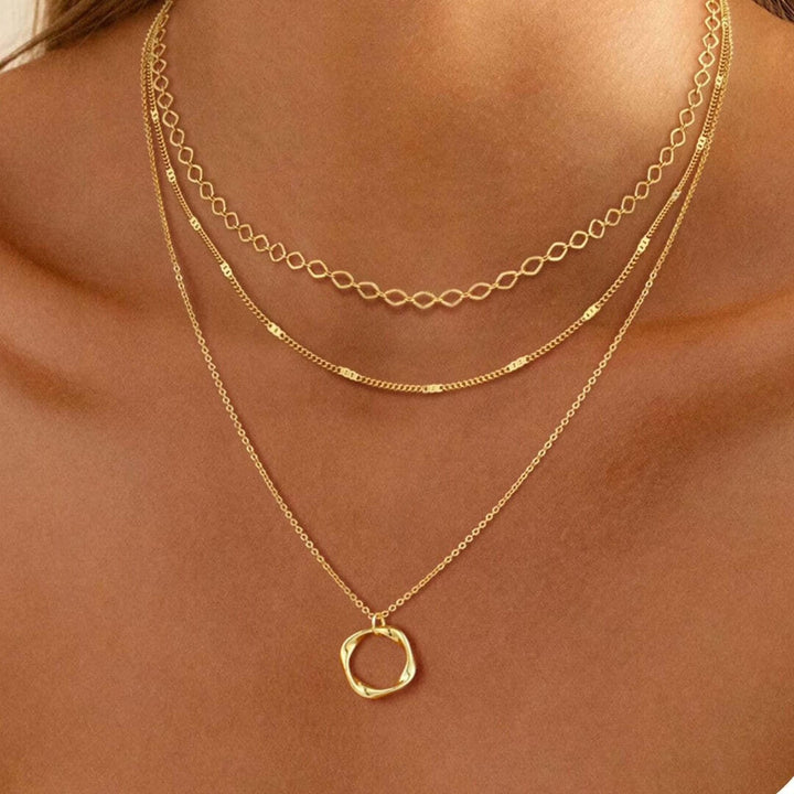 Classic Golden Layers Pendant Necklace