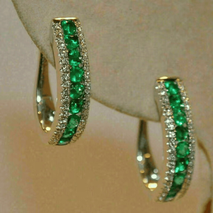 Elegant Emerald Glow Earrings
