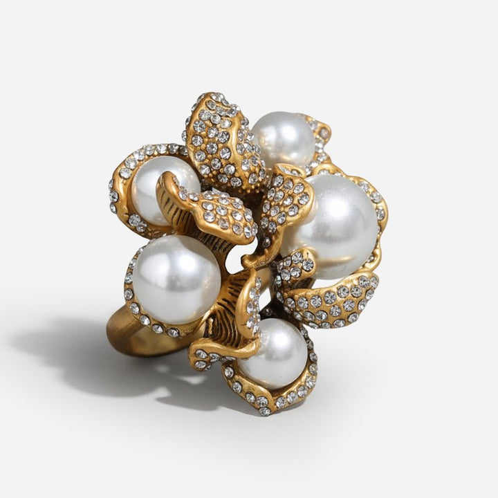 Luxe Pearl Bloom Ring