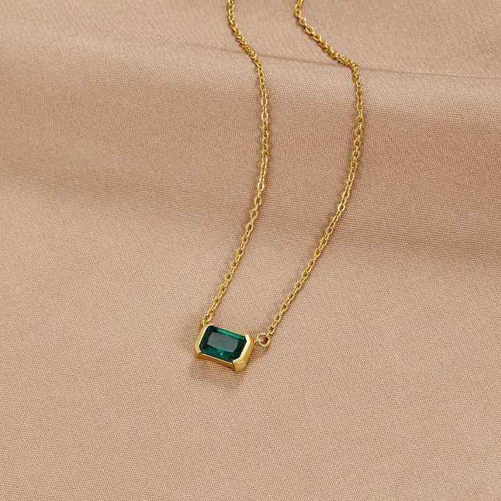 Green Emerald Golden Necklace