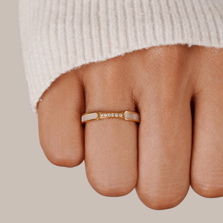 Luxe Pearl Crystal Harmony Ring