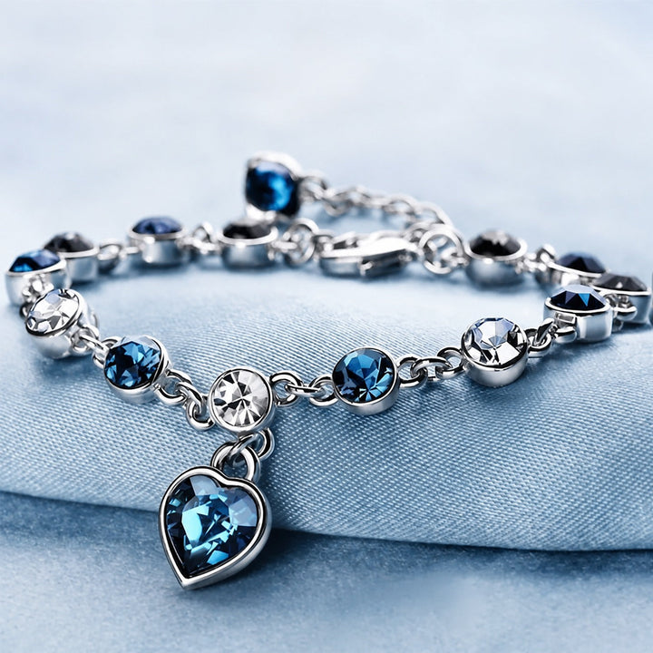 Ocean Heart Glow White Gold Bracelet