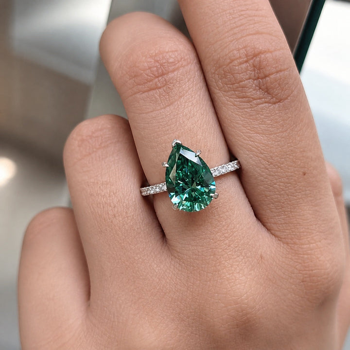 Timeless Emerald Majesty Ring