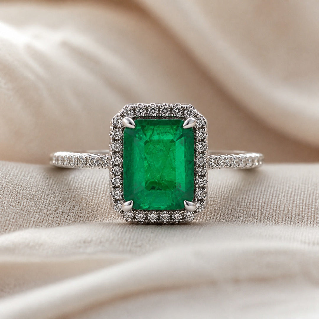 Emerald Radiance Gem Ring
