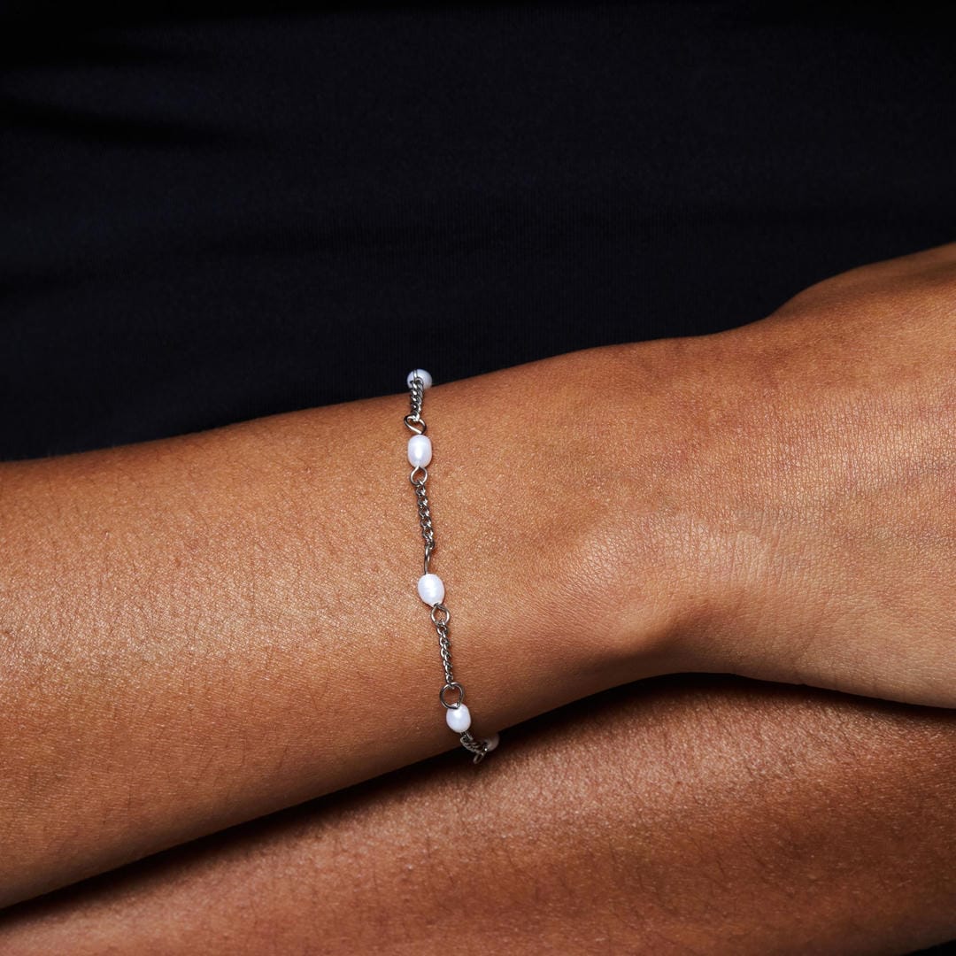 Golden Harmony Pearl Bracelet