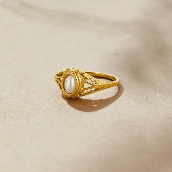 Royal Elegance Pearl Ring