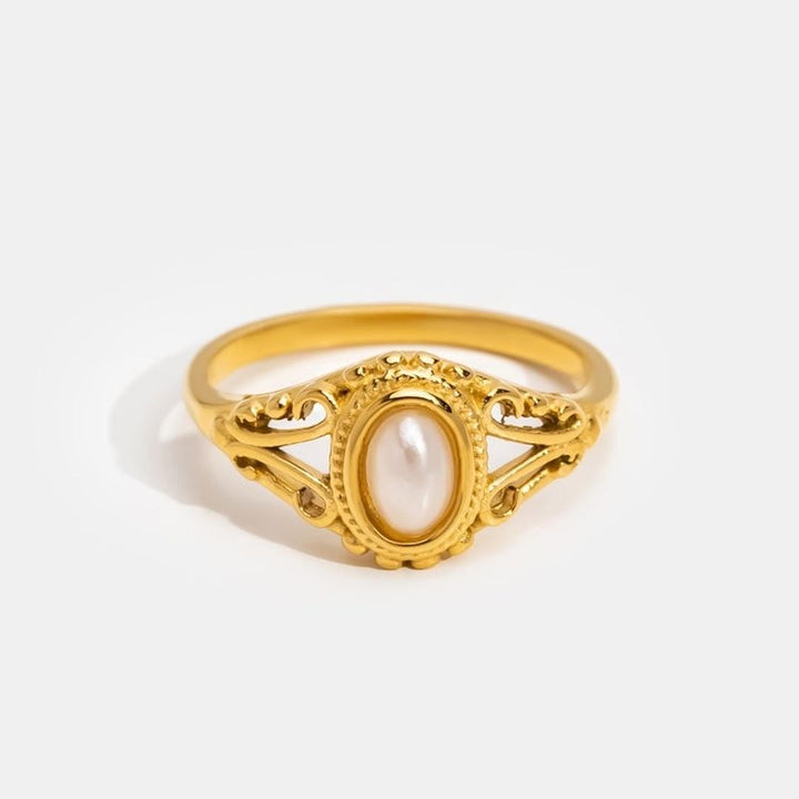 Royal Elegance Pearl Ring