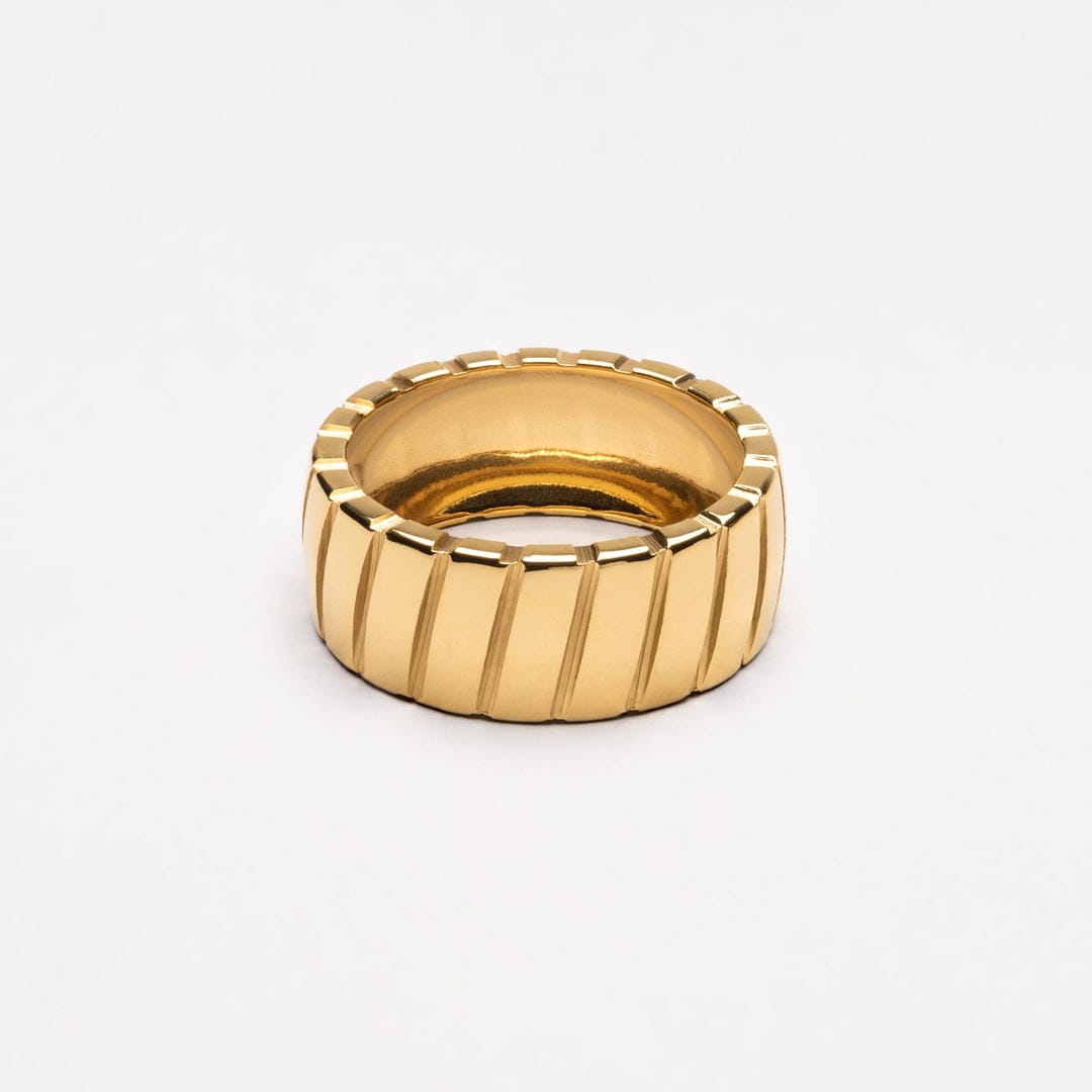 Gleam Bold Statement Ring